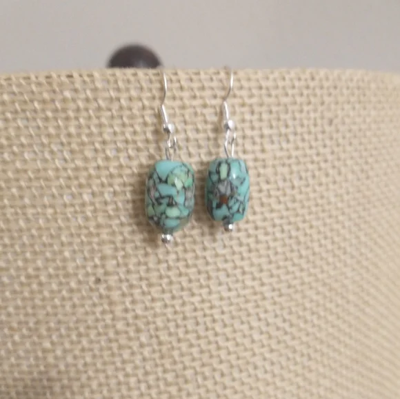 Earrings - Picture 4 of 4